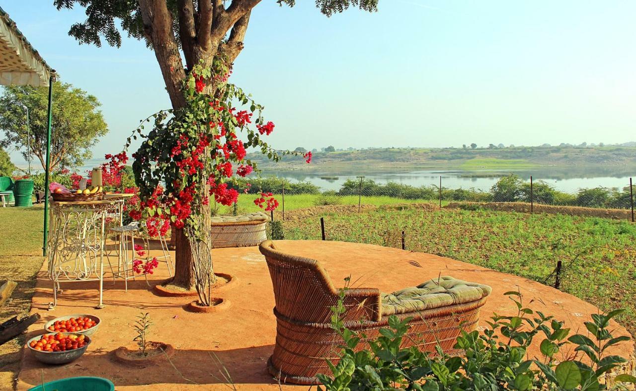 Bhadrawati - A Riverside Safari Lodge Ranthambore Kültér fotó